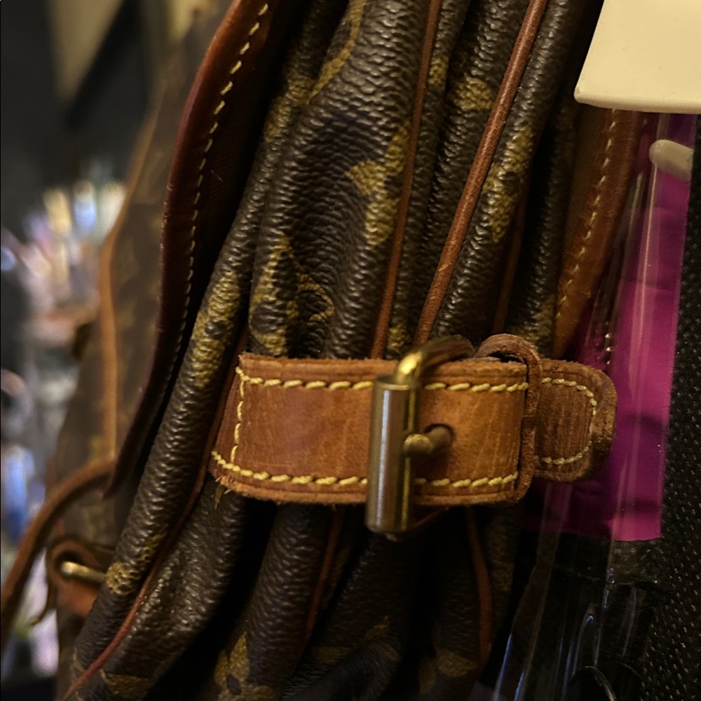 Louis Vuitton Brown Monogram Shoulder Bag - Picture 12 of 16